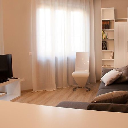Lg Apartment Stresa Exterior foto